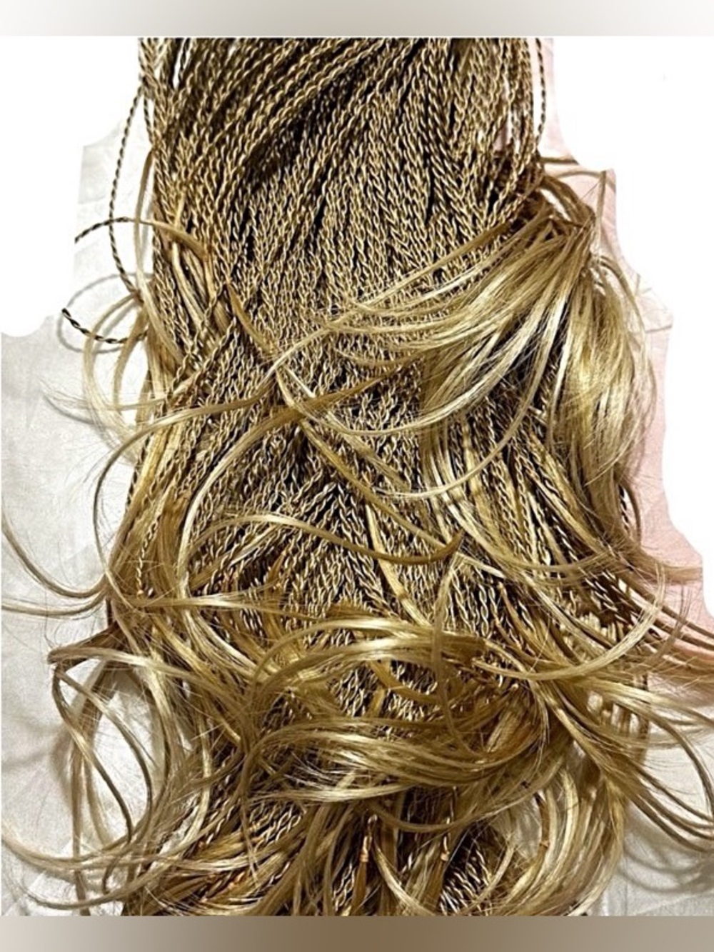 🆕SO.CAP Young Line Camilla Gold Wavy Hair Clip Extensions with Cascading Curls - Picture 5 of 10